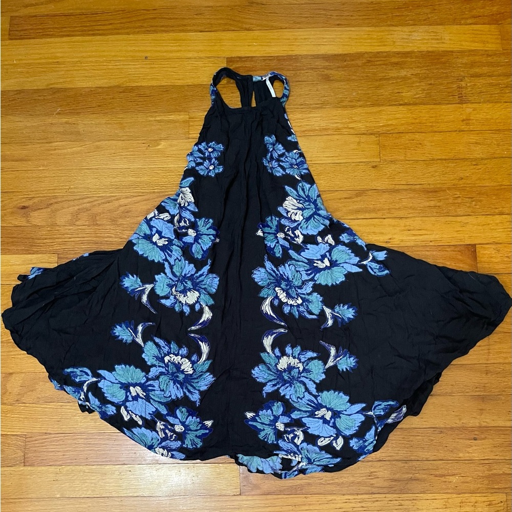 $3/15 Free People Floral Black and Blue Women's Dress tunic